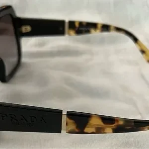 Super cute square tortoise side sunglasses - Prada Prada | Accessories | Super Cute Square Tortoise Side  main image 3
